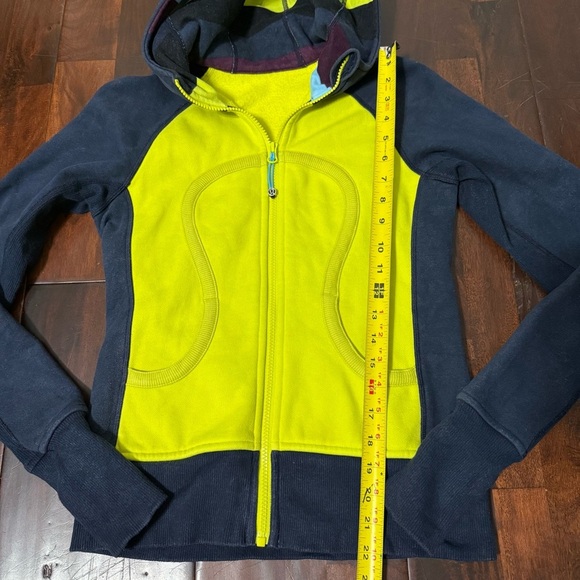 Lululemon Scuba Hoodie Full Zip Women’s Size 6 Yellow And Navy W4A60S Cotton - Picture 5 of 6